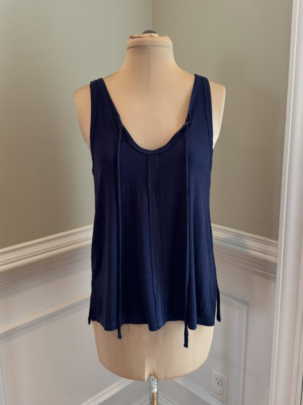 Z Supply Women's Navy Tank - Size S